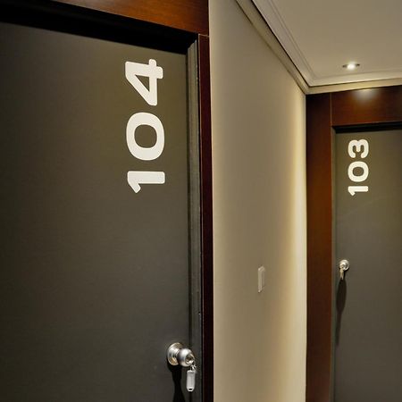 Hostal La Rotonda Ourense Bagian luar foto