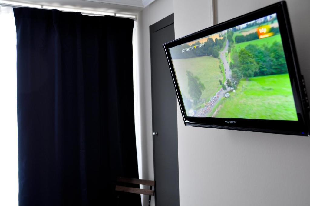 Hostal La Rotonda Ourense Ruang foto